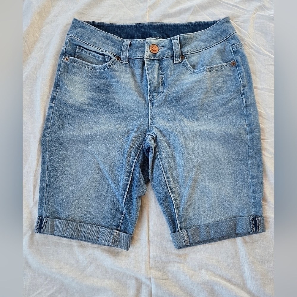 Time and Tru denim rolled hem Bermuda Jean shorts 4